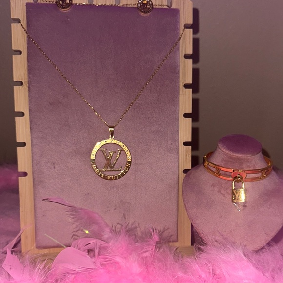 Fashion 3 piece set stainless steel necklace earrings and bangle bracelet - Picture 1 of 5